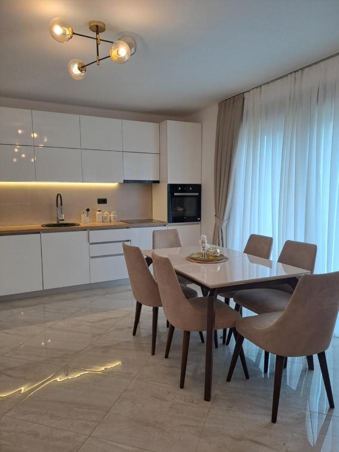 Lux Apartment Jovanovic Tivat Eksteriør bilde